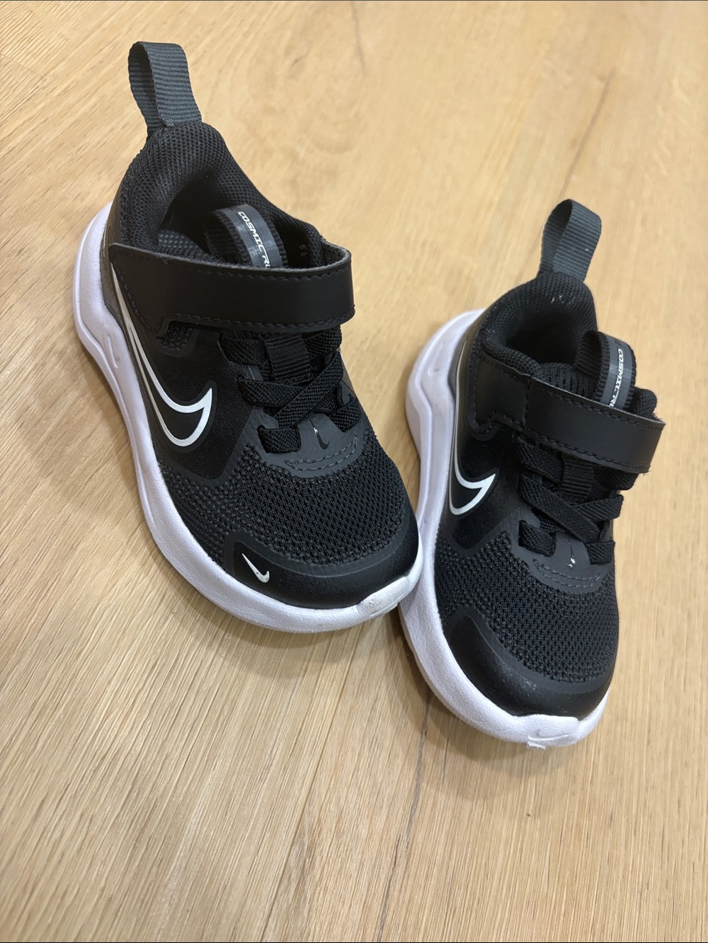 Nike Kids Black and White Running Sneakers